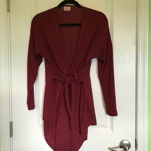 Asymmetrical cardigan with tie string